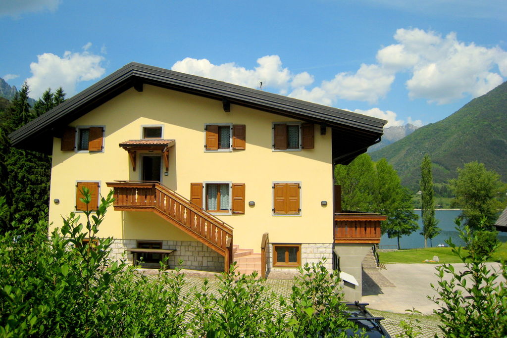 Vakantiehuis Villa Etti Bilo - Fronte Lago